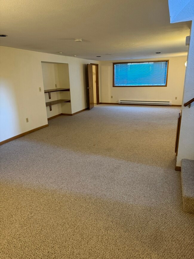 Great Room/Living Room - 304 3rd St NE Unit Apt A