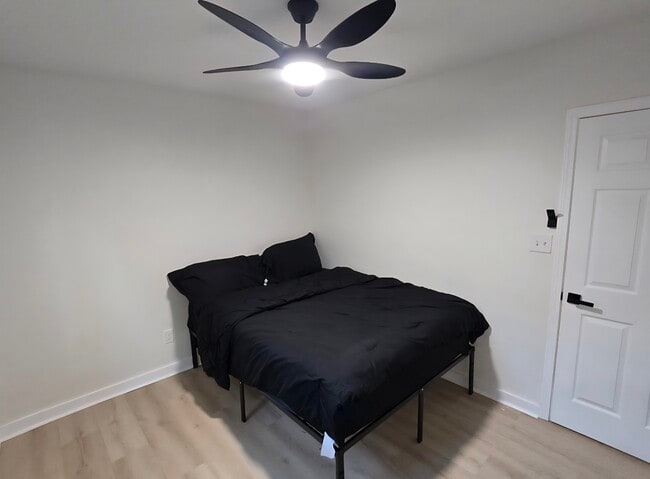 Photo - 986 Eldridge Ave