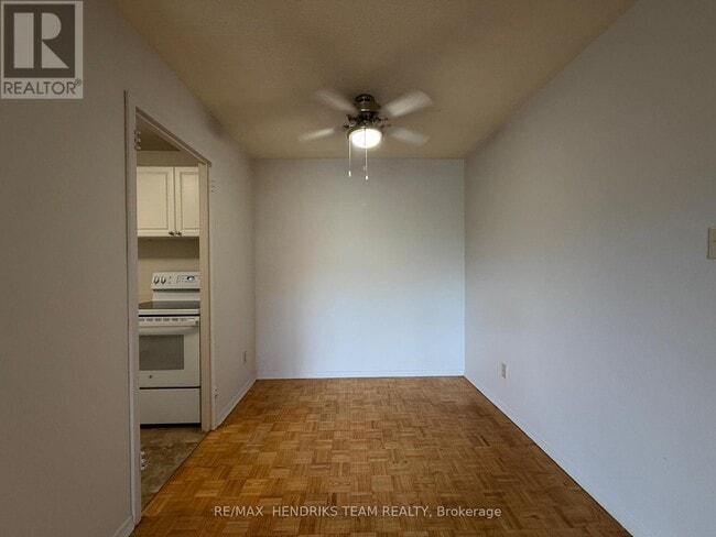 Photo - 39 Leaside Dr Unit 409