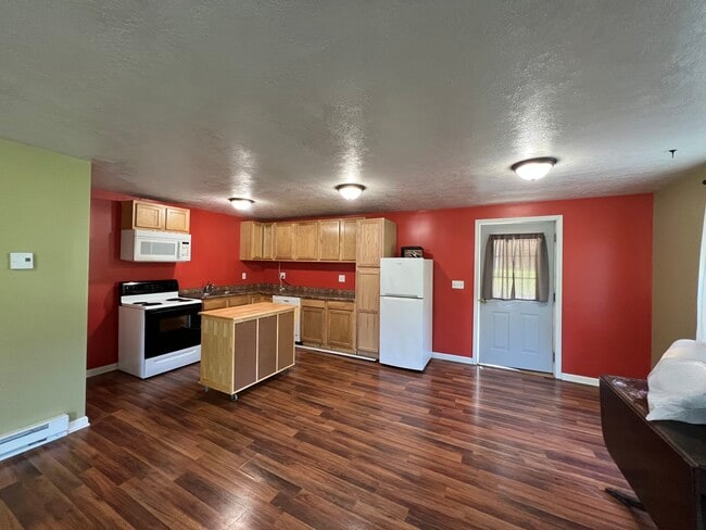 Photo - 27339 Rutland Hollow Rd Unit Apt 1
