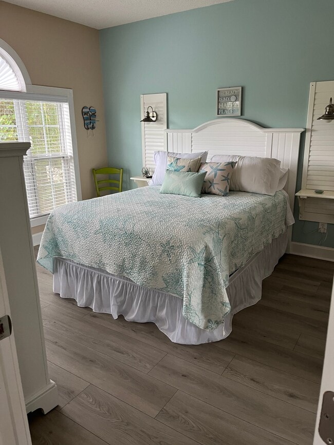 4185 Hibiscus Dr Unit 201