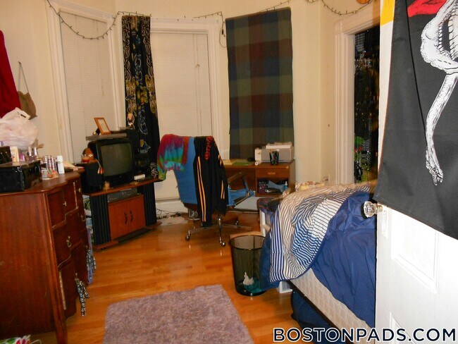 Photo - 35 Brookline St Unidad 10