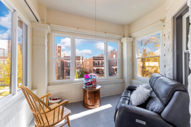 Photo - 6112 S St Lawrence Ave