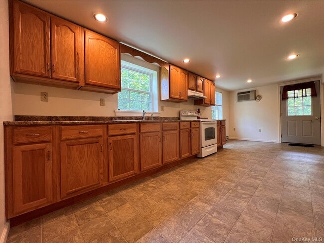Photo - 5994 US-44