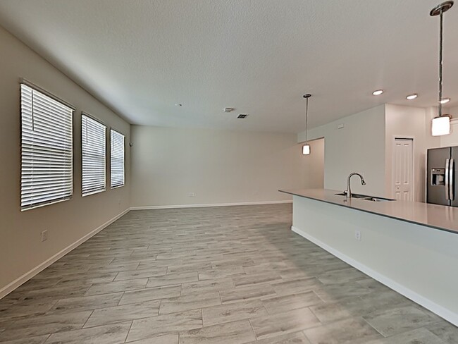 Photo - 9372 Tecumseh Dr