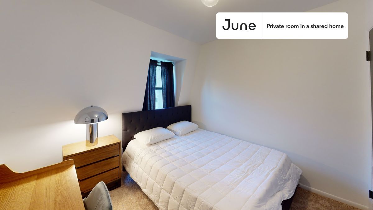 Private bedroom in 5 bed/2 bath Home - Private bedroom in 5 bed/2 bath Home