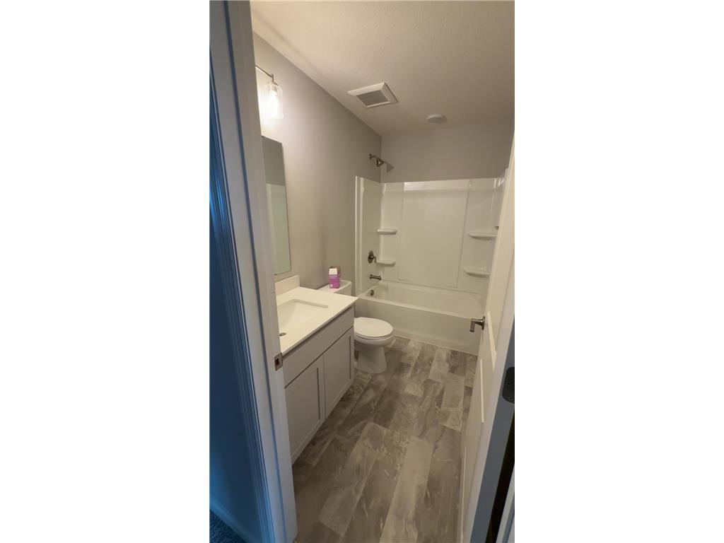 Photo - 4829 Airlake Dr