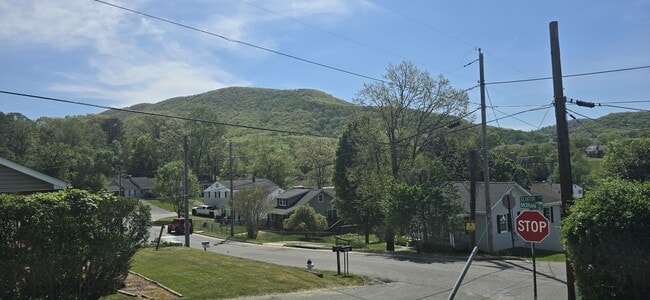 Photo - 1508 Blanton Ave SE