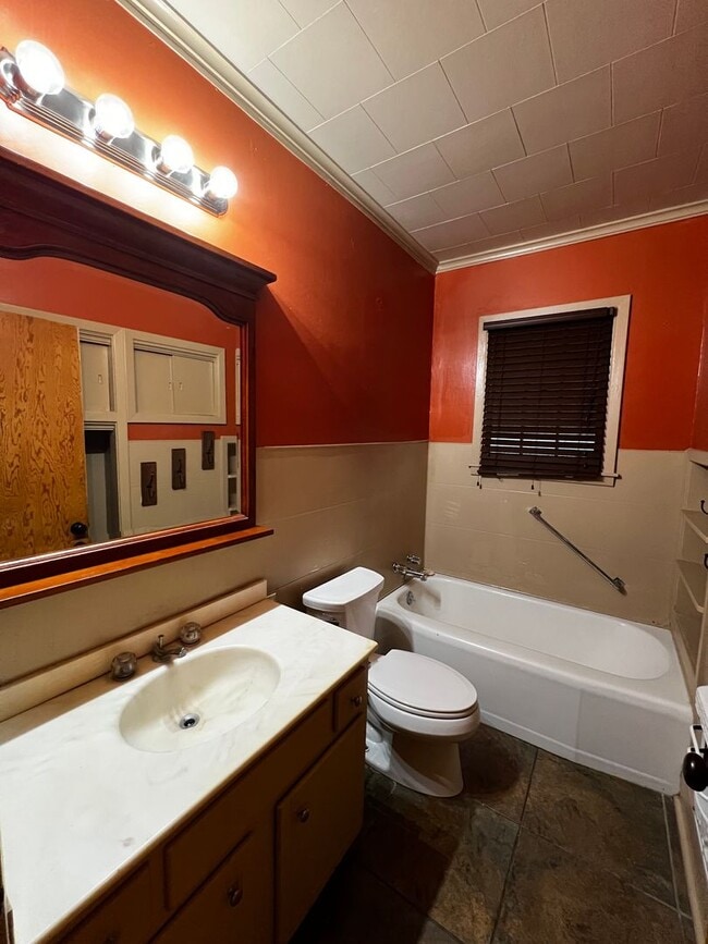 Photo - Four Bedroom, Two Bathroom , House Near UL...