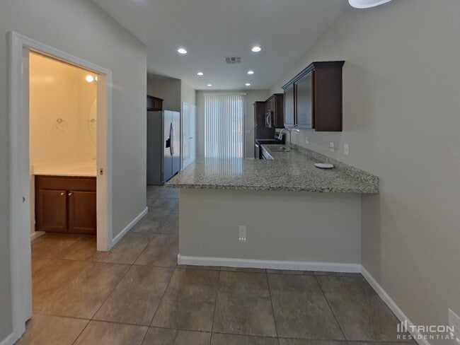 Photo - 10336 W Devonshire Ave