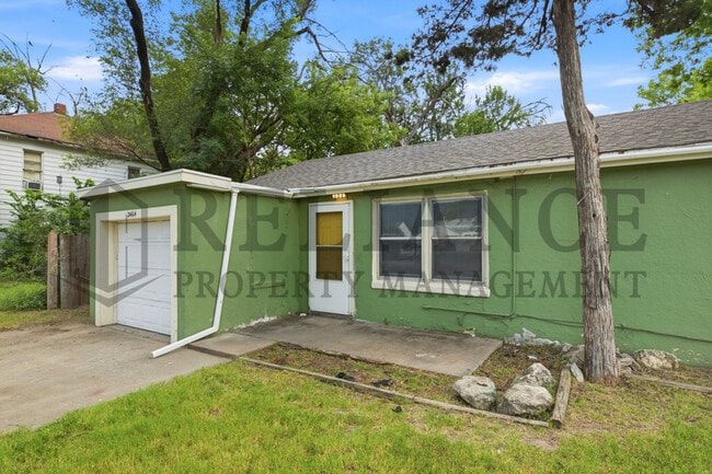 Photo - 2464 S Washington Ave