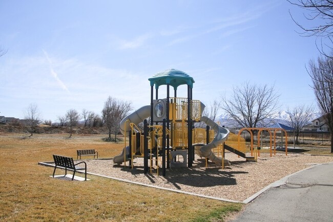 Photo - 356 Clintwood Dr