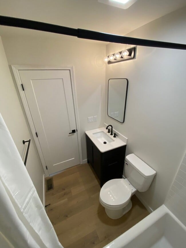 Photo - Pine Street Apartments