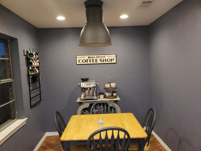 Photo - 1174 Cooper Ln