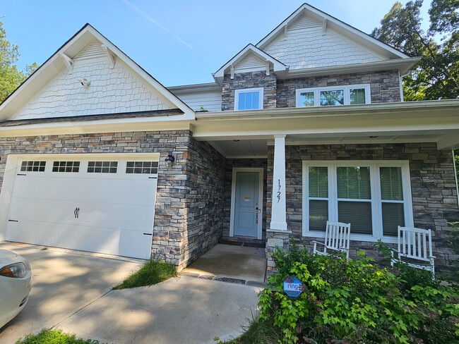 Room in House on Grace Ln - Room in House on Grace Ln
