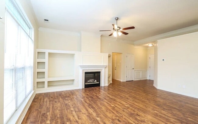 Photo - 132 Sweetmartha Dr