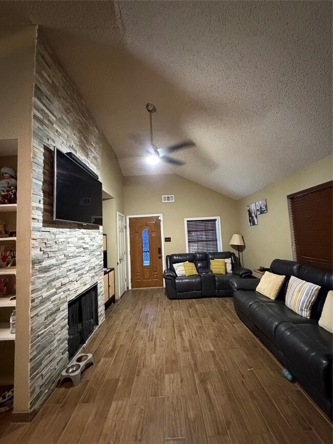 Photo - 11835 Greencanyon Dr