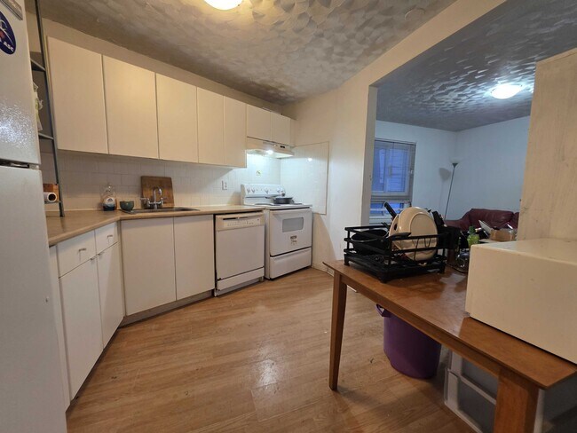 Photo - 31 Chatham St Unit B-2