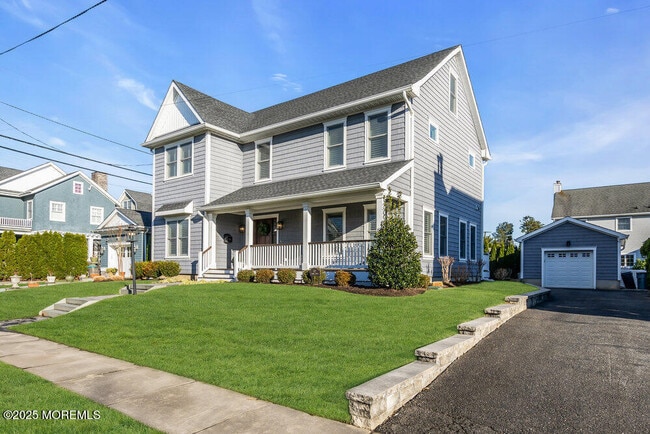 102 4th Ave