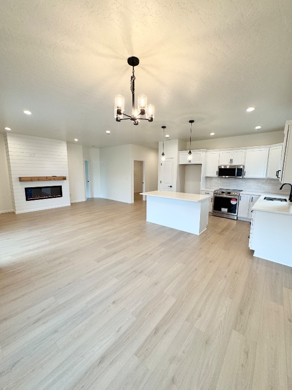 Photo - 3866 Barbera St