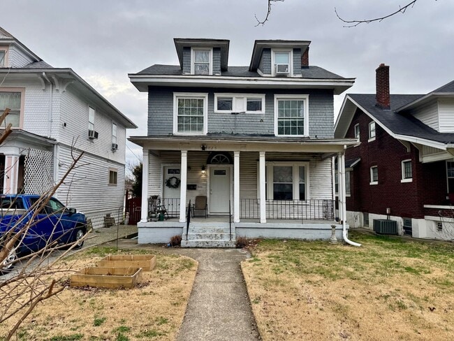 Building Photo - 4725 Southern Pkwy Unit 4725 Southern Pkwy -  1