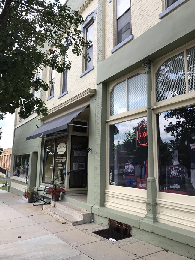 128 1/2 W Ash St Unit 1