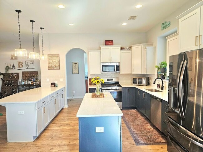 Photo - Beautiful 4-bedroom, 2.5- bath home with bonus room, Hedgefield subdivision Prattville, AL.