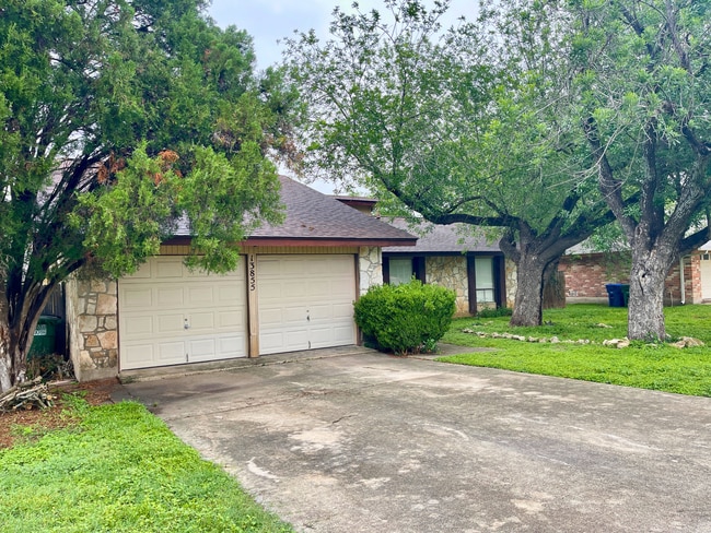 Photo - Beautiful 3 Bedroom Home in San Pedro Hills Near NEISD Schools
