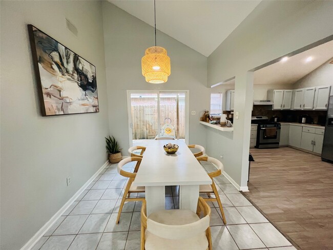 Photo - 4310 Hawk Meadow Dr