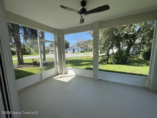 Photo - 982 Villa Dr