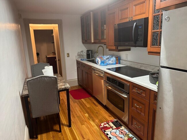 Photo - 367 Maple St