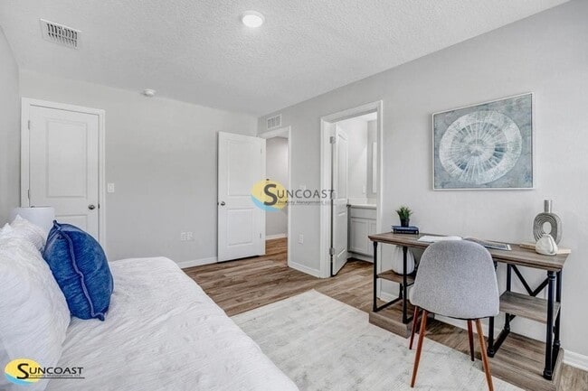 Building Photo - 3821 SW 43rd Ct Rental