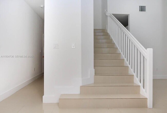 Photo - 15670 SW 11th Terrace