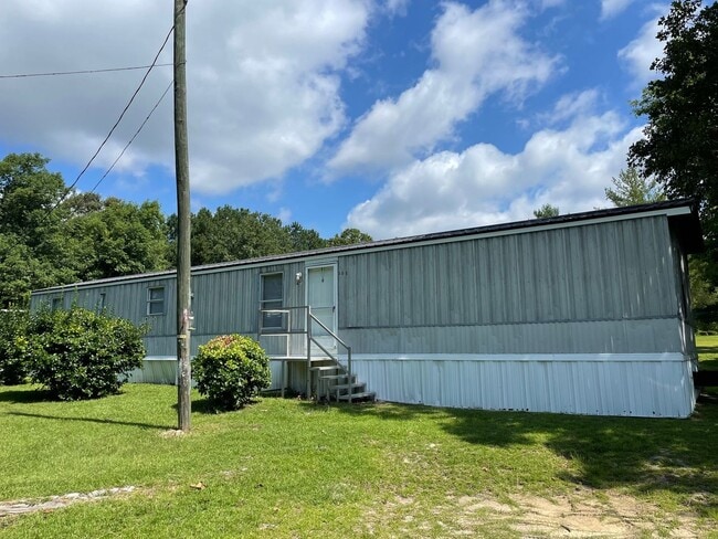 3 Bed, 2 Bath Mobile Home in Sanford NC - 3 Bed, 2 Bath Mobile Home in Sanford NC