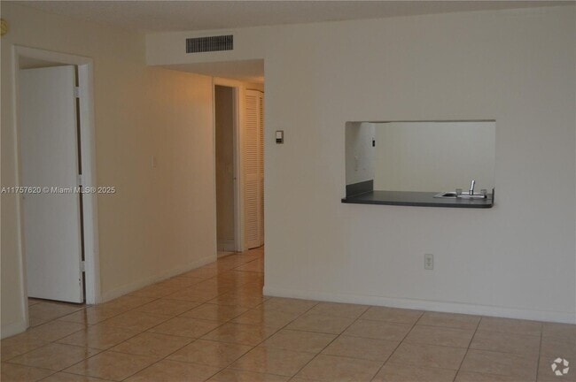 Building Photo - 9320 Fontainebleau Blvd Unit 208 Rental