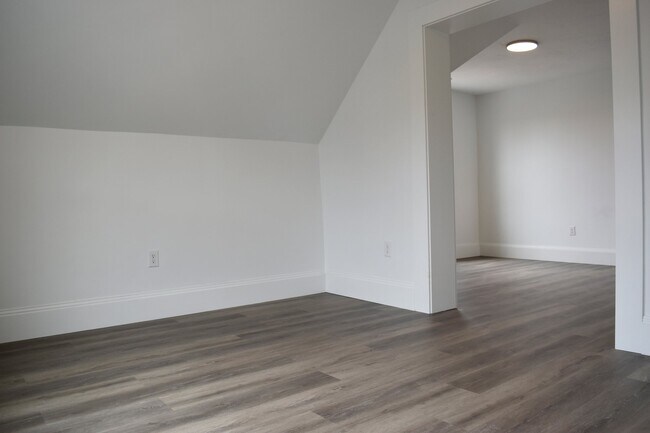 Photo - 70 Arlington St Unit 3