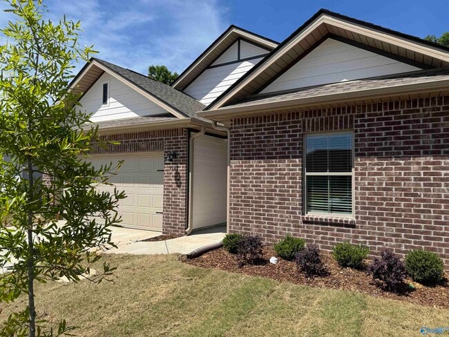 Building Photo - 15589 Ruthie Lynn Dr