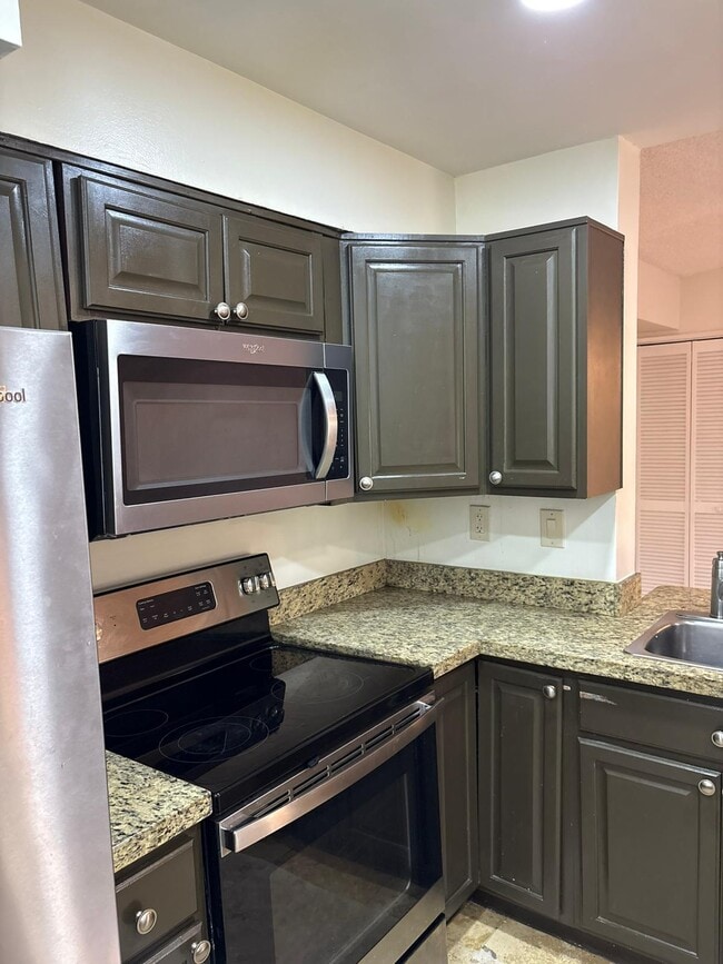 Photo - 2741 S Oakland Forest Dr Unit 201