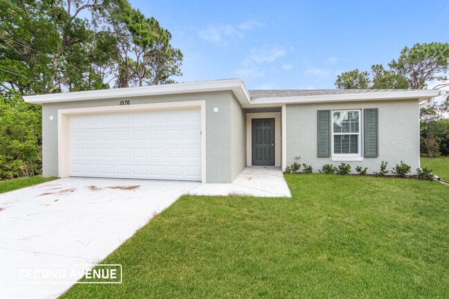 Photo - 1576 Summit Rd