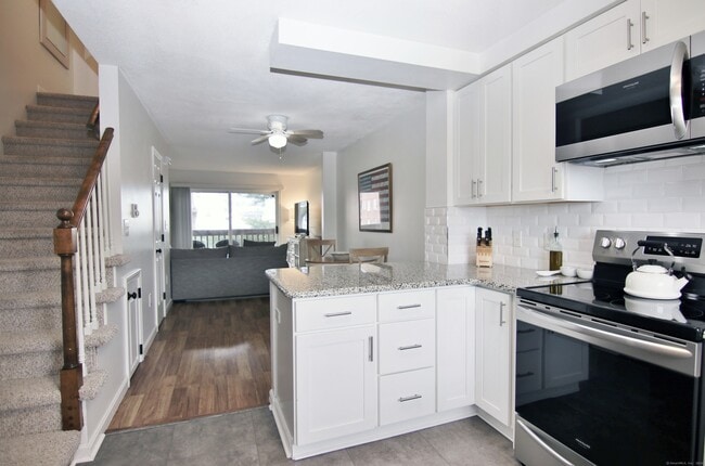 Photo - 256 Washington Blvd Unit 9