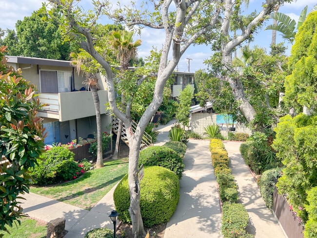 Courtyard - Malden Apartments