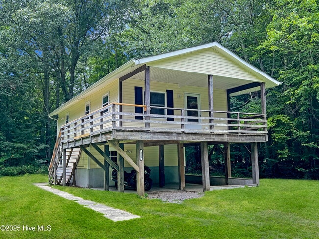 Building Photo - 161 Pinewood Trail Rental