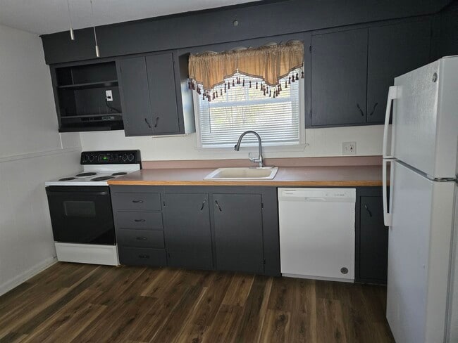 Photo - 137 Waterman St Unit Apt. 1