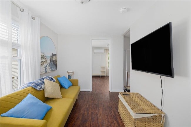 Photo - 66 Knowlesway Ext Unit Upper