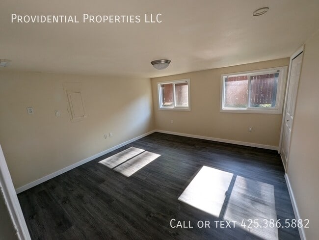 Photo - 13461 Redmond Wy