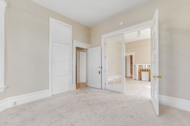 Photo - 1718 Lincoln Ave Unit 1718 Lincoln Ave - Lower