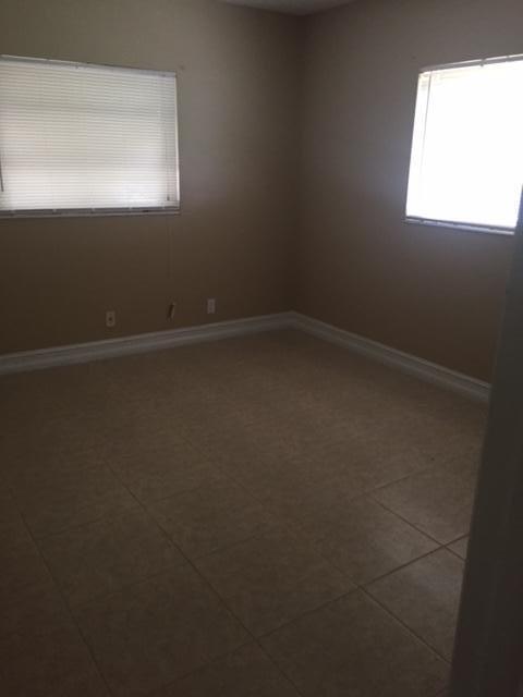Photo - 2726 NE 5th Ave