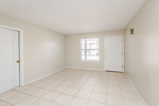 Photo - 5245 Kimberlin Ave Unit C