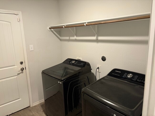 Photo - 103 Pecos Dr