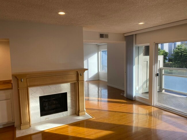 Photo - 4200 Vía Dolce Unidad 1